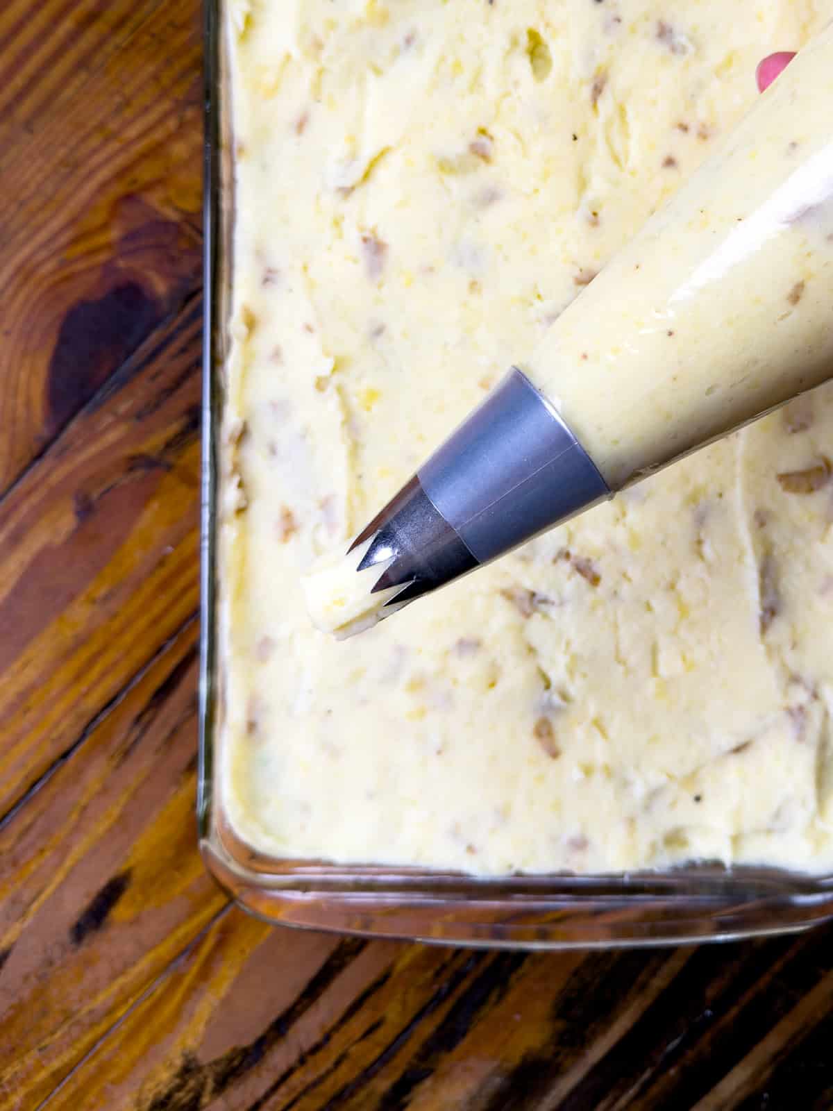 Mashed potatoes in a pastry bag.